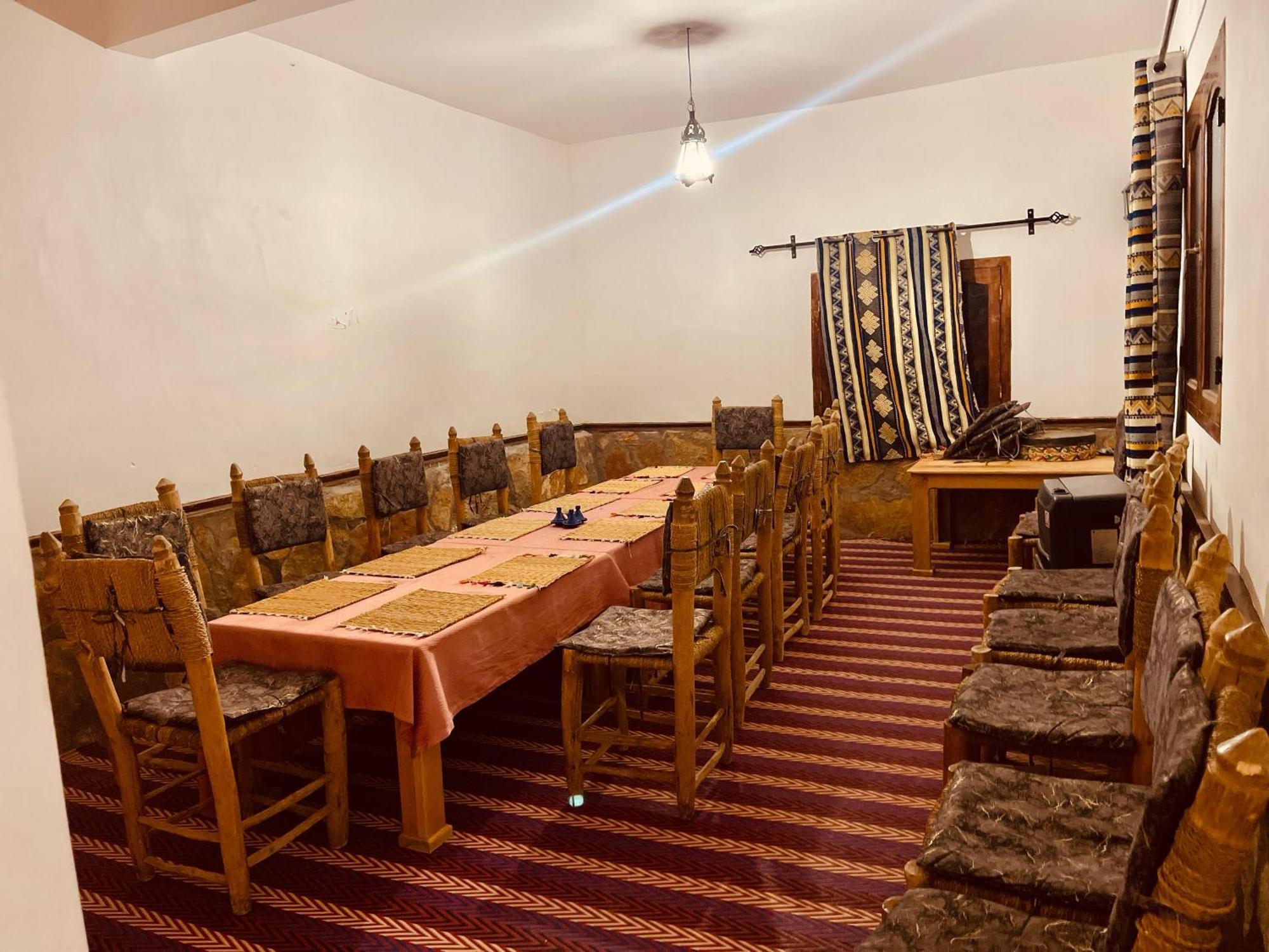 Auberge la belle vue dades Akhendachou n'Ait Ouffi Exterior foto