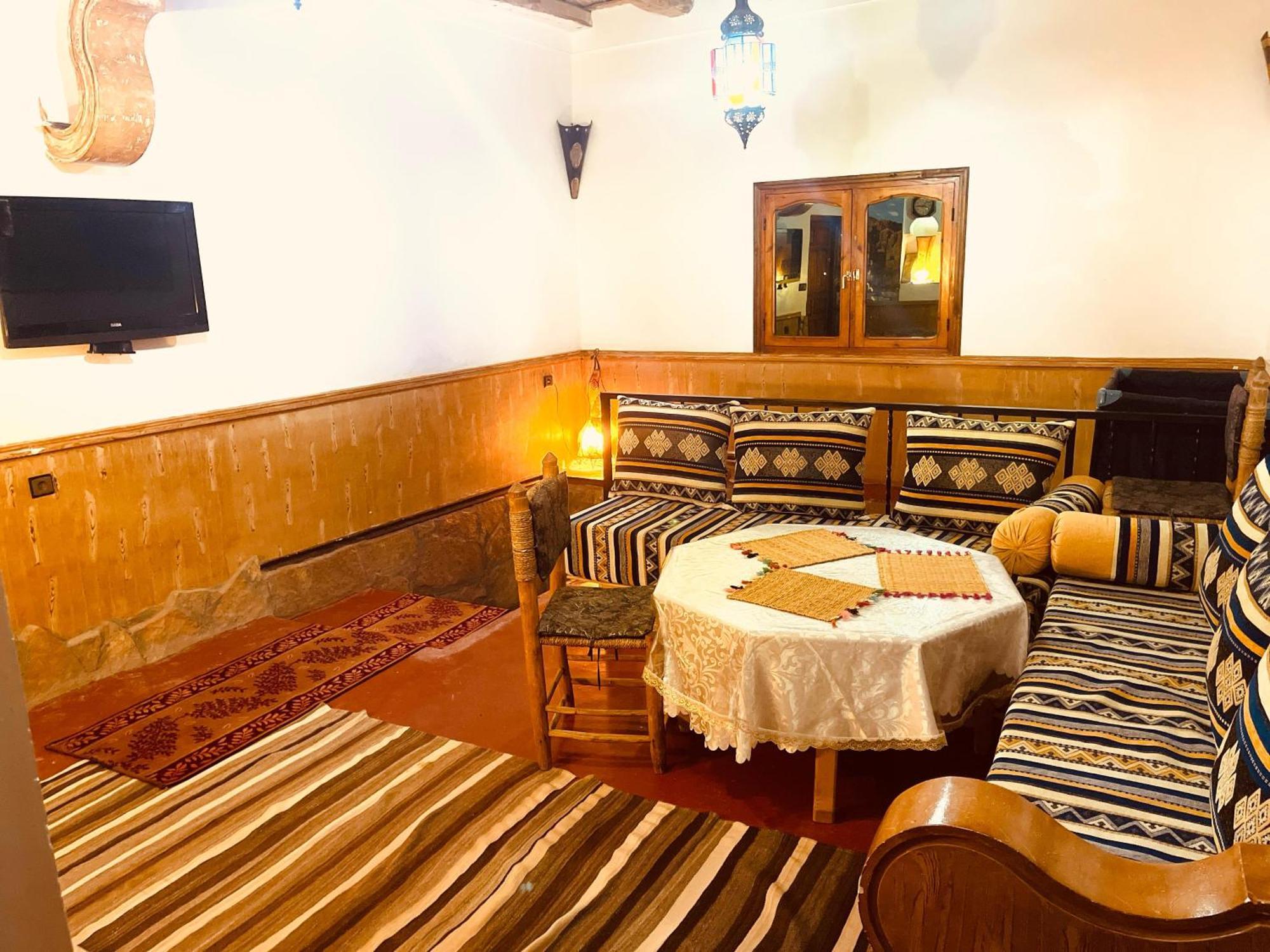 Auberge la belle vue dades Akhendachou n'Ait Ouffi Exterior foto
